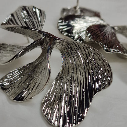Oversized Silver Floral Statement Earrings – Sculptural Metal Flower Earrings, Bold Fashion Jewelry, Designer Style Earrings