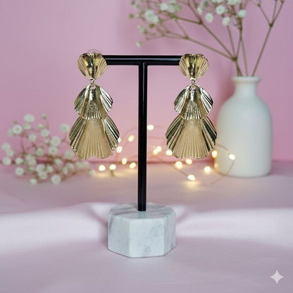 Gold Shell Drop Earrings Statement Fan Earrings Textured Gold Earrings Elegant Short Dangle Modern Luxury Jewelry Gift for Her