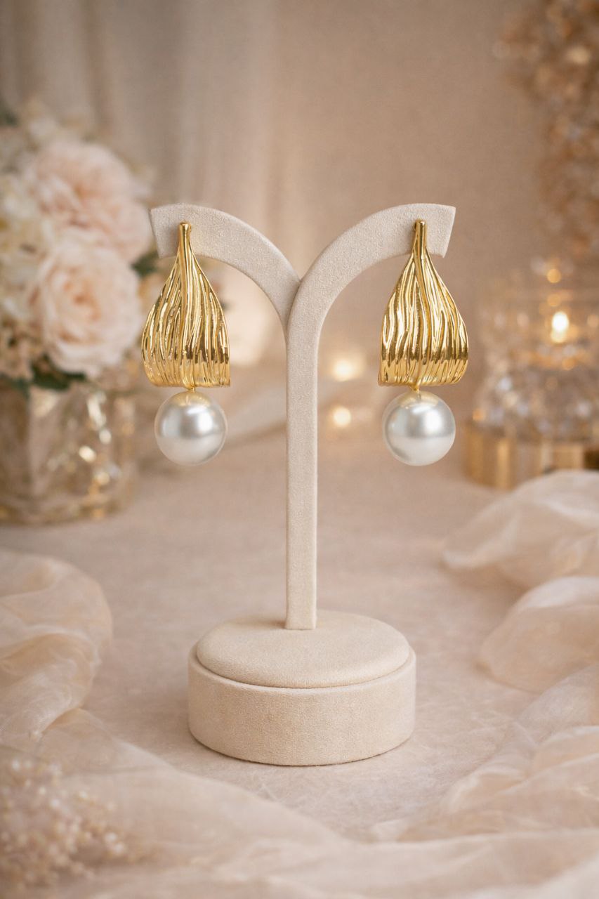 Gold Pearl Drop Earrings Statement Elegant Pearl Dangle Earrings Textured Gold Shell Earrings Wedding Jewelry Gift for Her Luxury Earrings