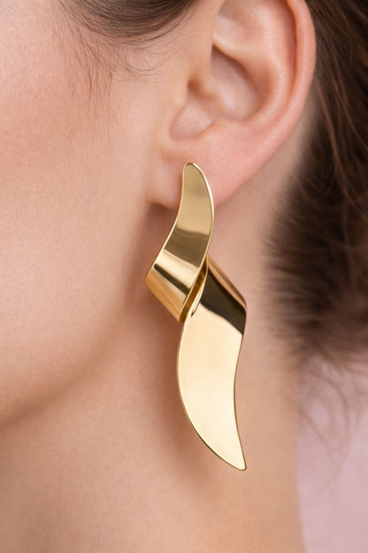Gold Curved Statement Earrings Modern Sculptural Drop Earrings Minimalist Gold Dangle Earrings Lightweight Elegant Jewelry Gift for Her