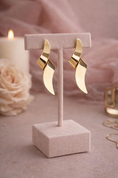 Gold Curved Statement Earrings Modern Sculptural Drop Earrings Minimalist Gold Dangle Earrings Lightweight Elegant Jewelry Gift for Her