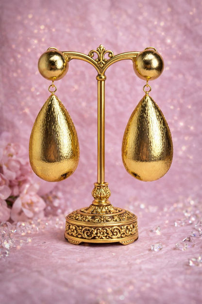Oversized Gold Teardrop Earrings – Bold Luxury Statement Earrings