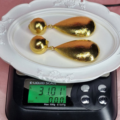 Oversized Gold Teardrop Earrings – Bold Luxury Statement Earrings