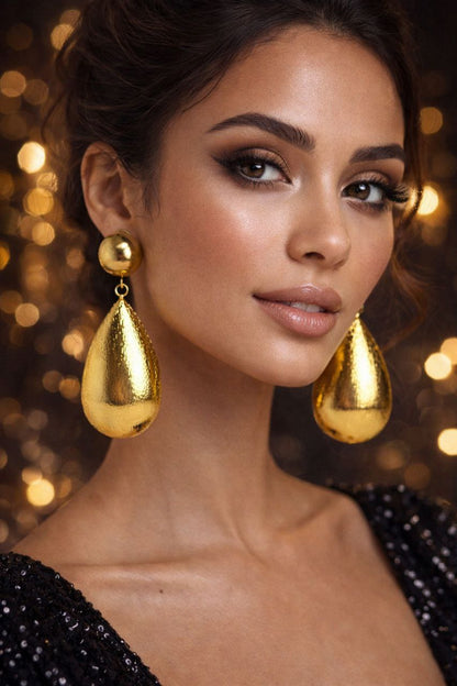 Oversized Gold Teardrop Earrings – Bold Luxury Statement Earrings