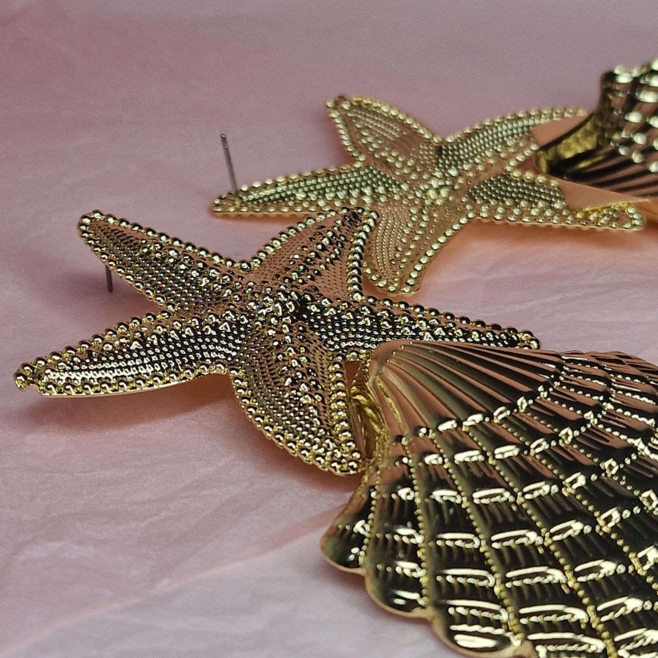 Gold Starfish Shell Statement Earrings, Coastal Glam Earrings, Ocean Inspired Luxury Earrings, Mermaidcore Beach Jewelry