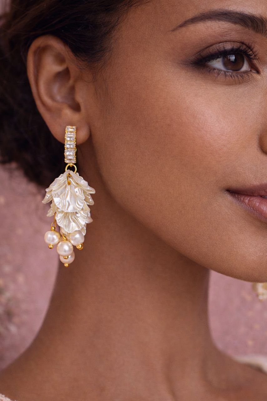 Pearl Cluster Leaf Earrings, Bridal Pearl Earrings, Romanticcore Wedding Earrings, Gold Hoop Statement Earrings, Bride Gift