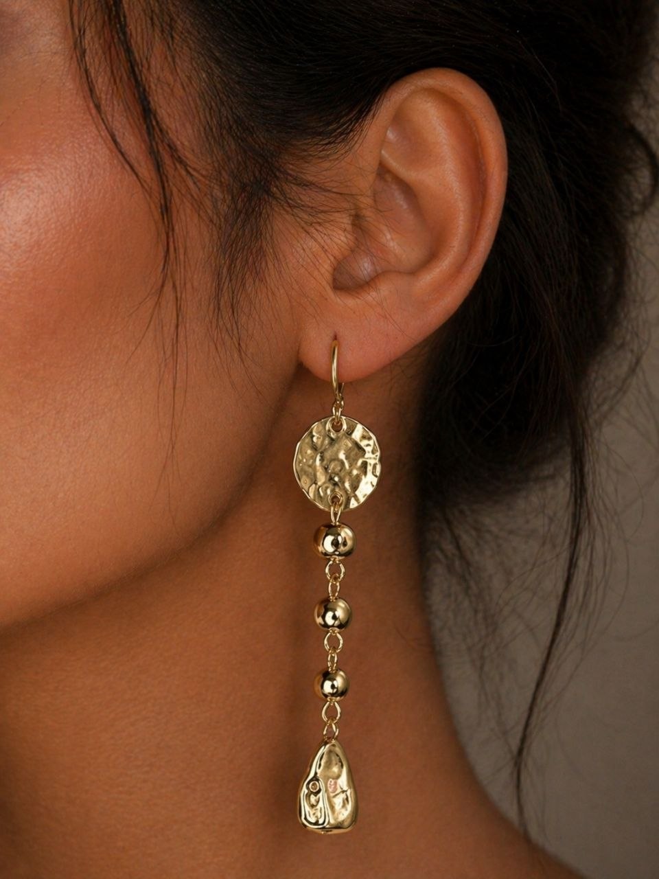 Gold Drop Statement Earrings – Modern Minimalist Luxury Jewelry