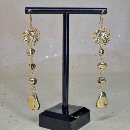Gold Drop Statement Earrings – Modern Minimalist Luxury Jewelry