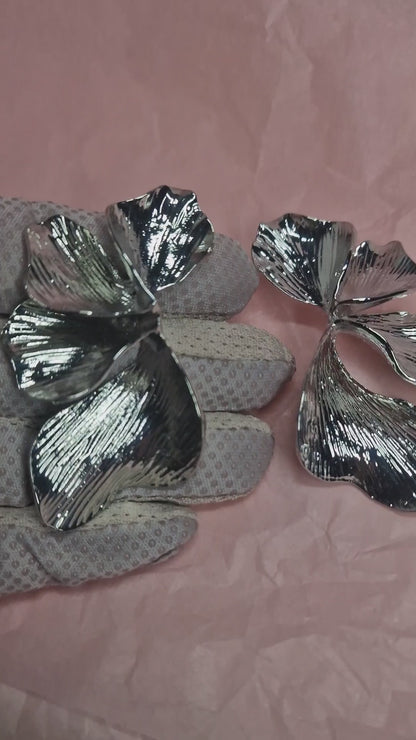 Oversized Silver Floral Statement Earrings – Sculptural Metal Flower Earrings, Bold Fashion Jewelry, Designer Style Earrings