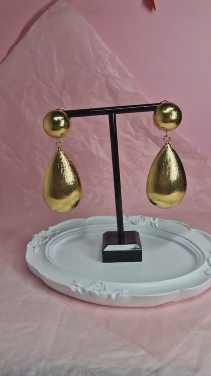 Oversized Gold Teardrop Earrings – Bold Luxury Statement Earrings